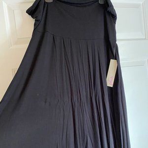 2X Motherhood Maternity NWT Plus Maxi Skirt-Black